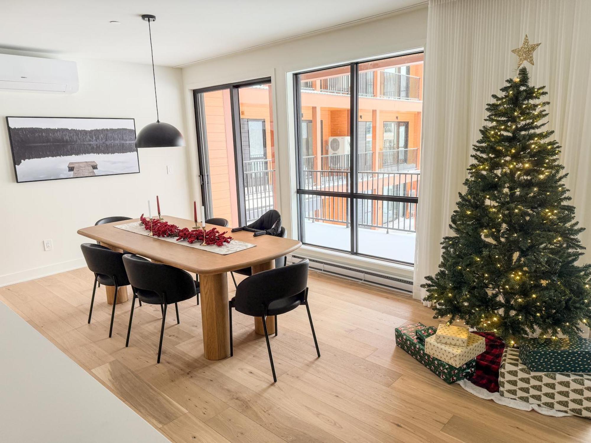 Ostrya Luxury Condo, Steps From The Slopes! Mont-Tremblant