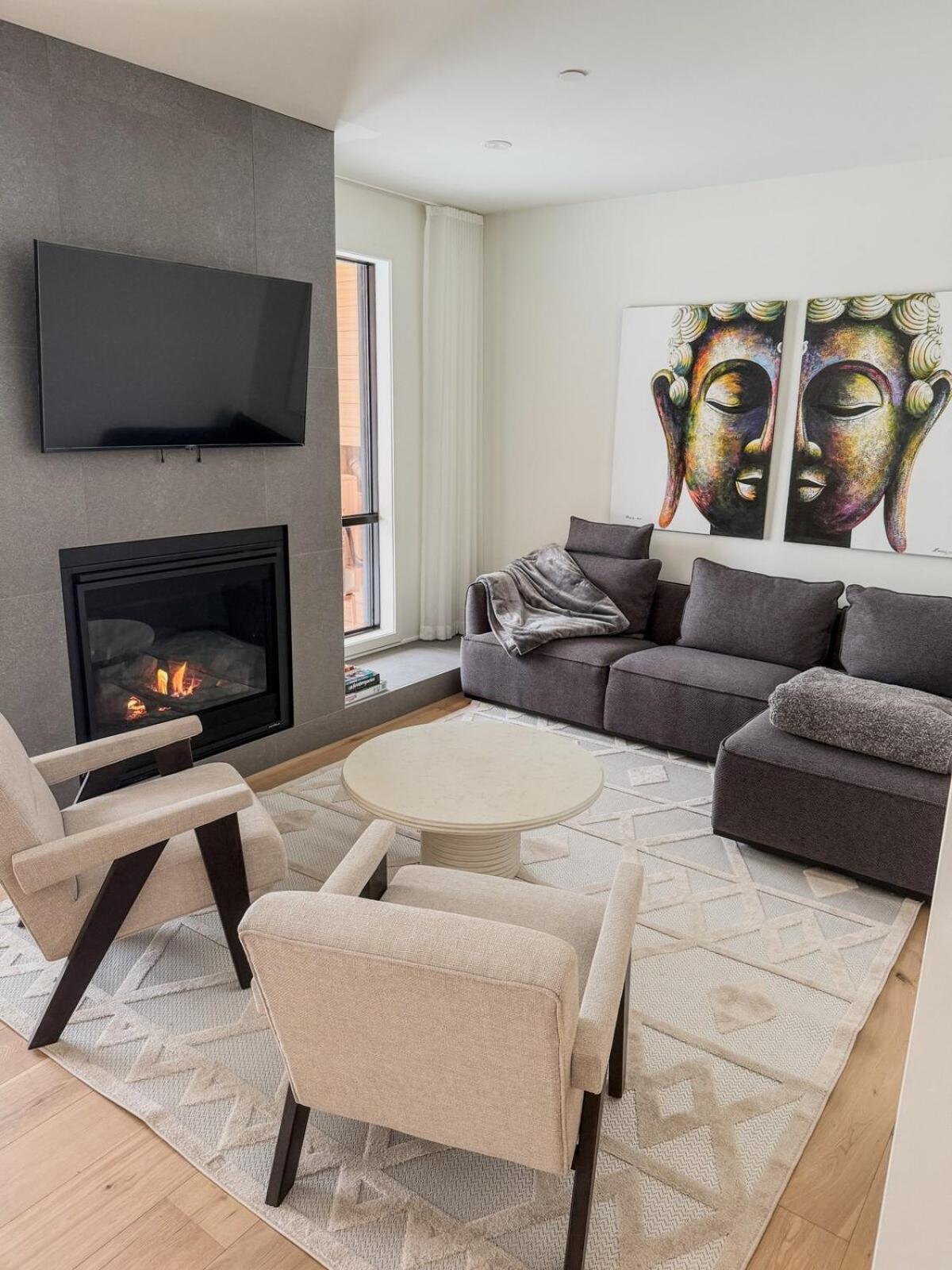 Ostrya Luxury Condo, Steps From The Slopes! Apartment