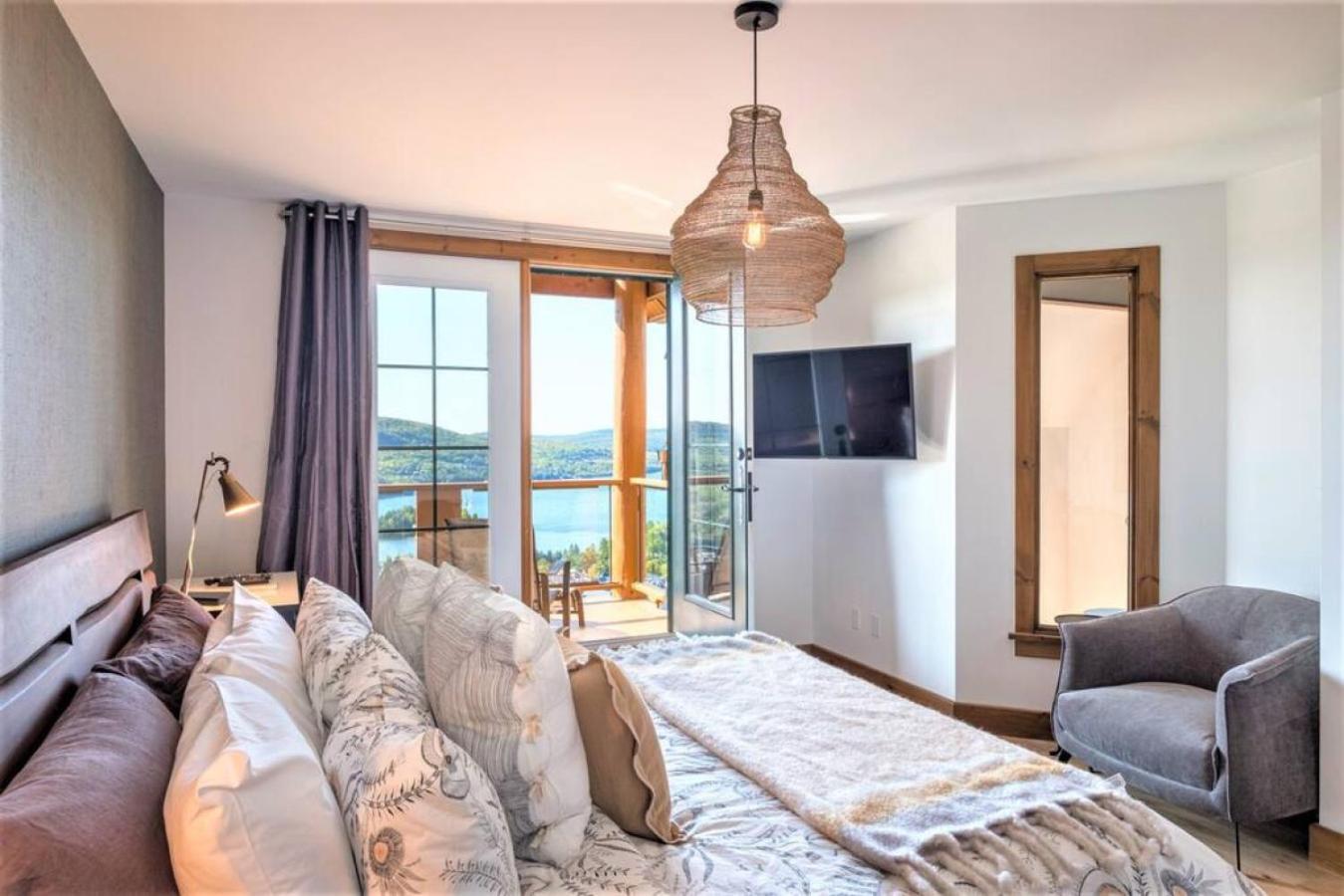 Exclusive Mountain With View - Equinoxe 164-2 *