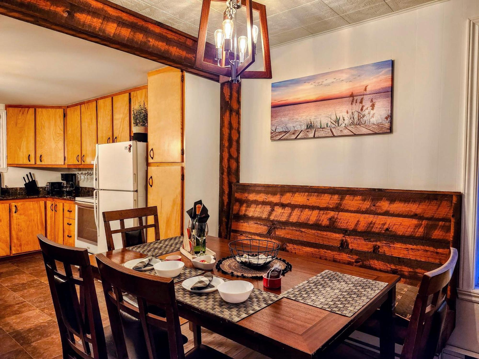 Chalet Family In Tremblant Village *