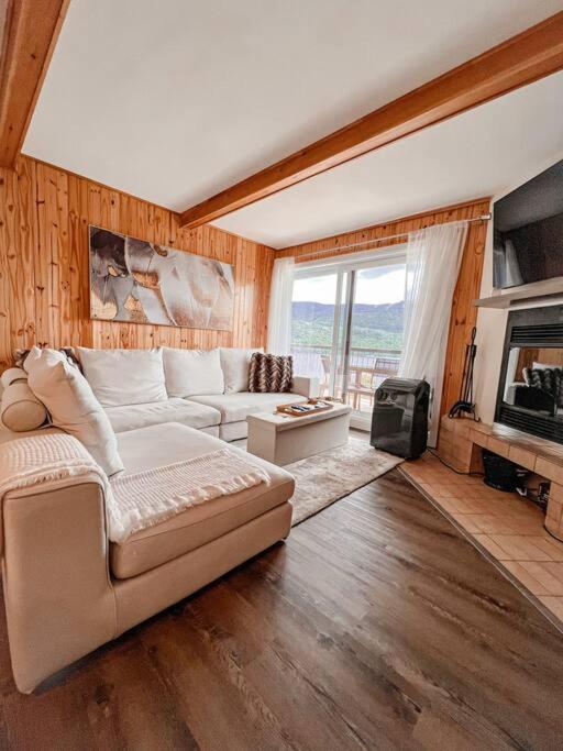 Apartment Magnifique Vue Et Mont-Tremblant