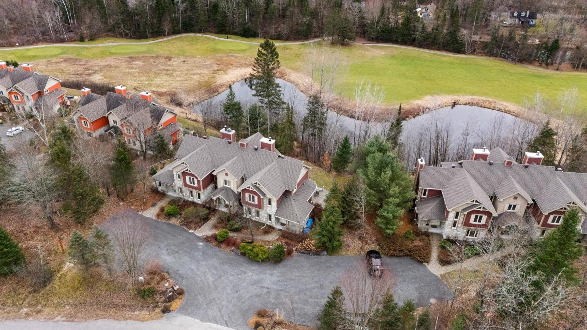 Holiday home Townhouse On The Golf La Bte -10min To Tremblant *