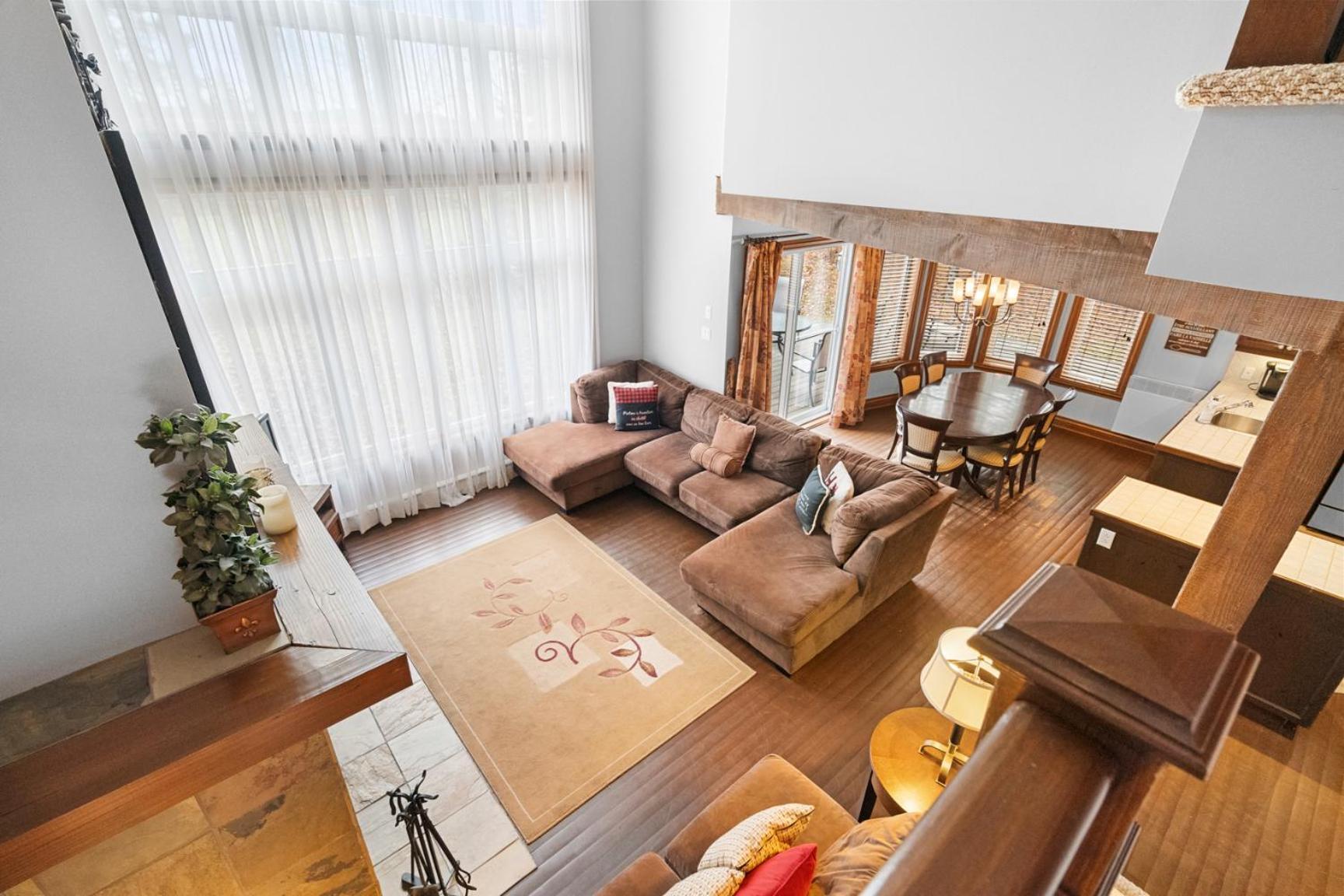 Townhouse On The Golf La Bte -10min To Tremblant Holiday home *
