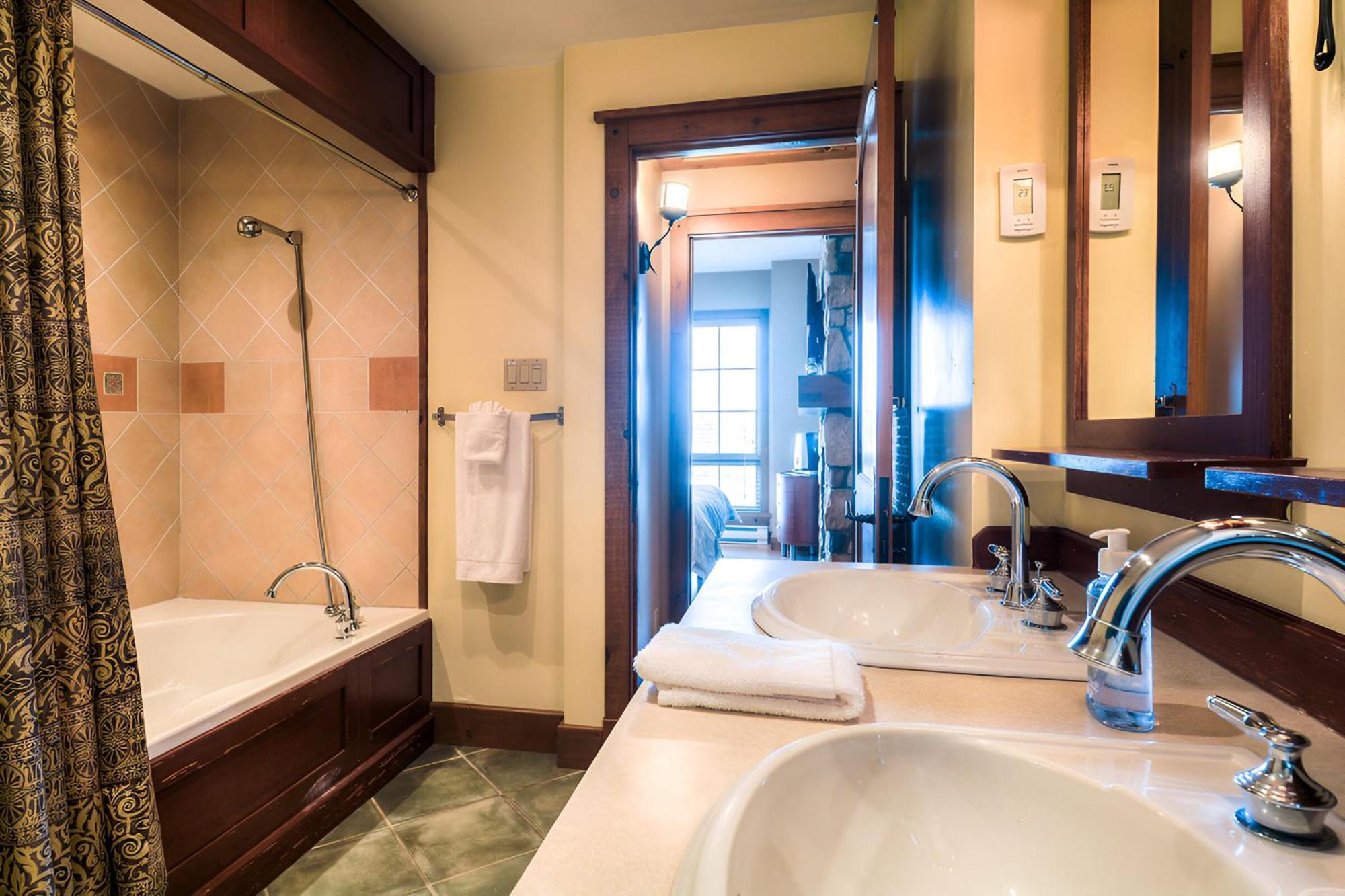 Luxurious Equinoxe Ski-in/ski-out *