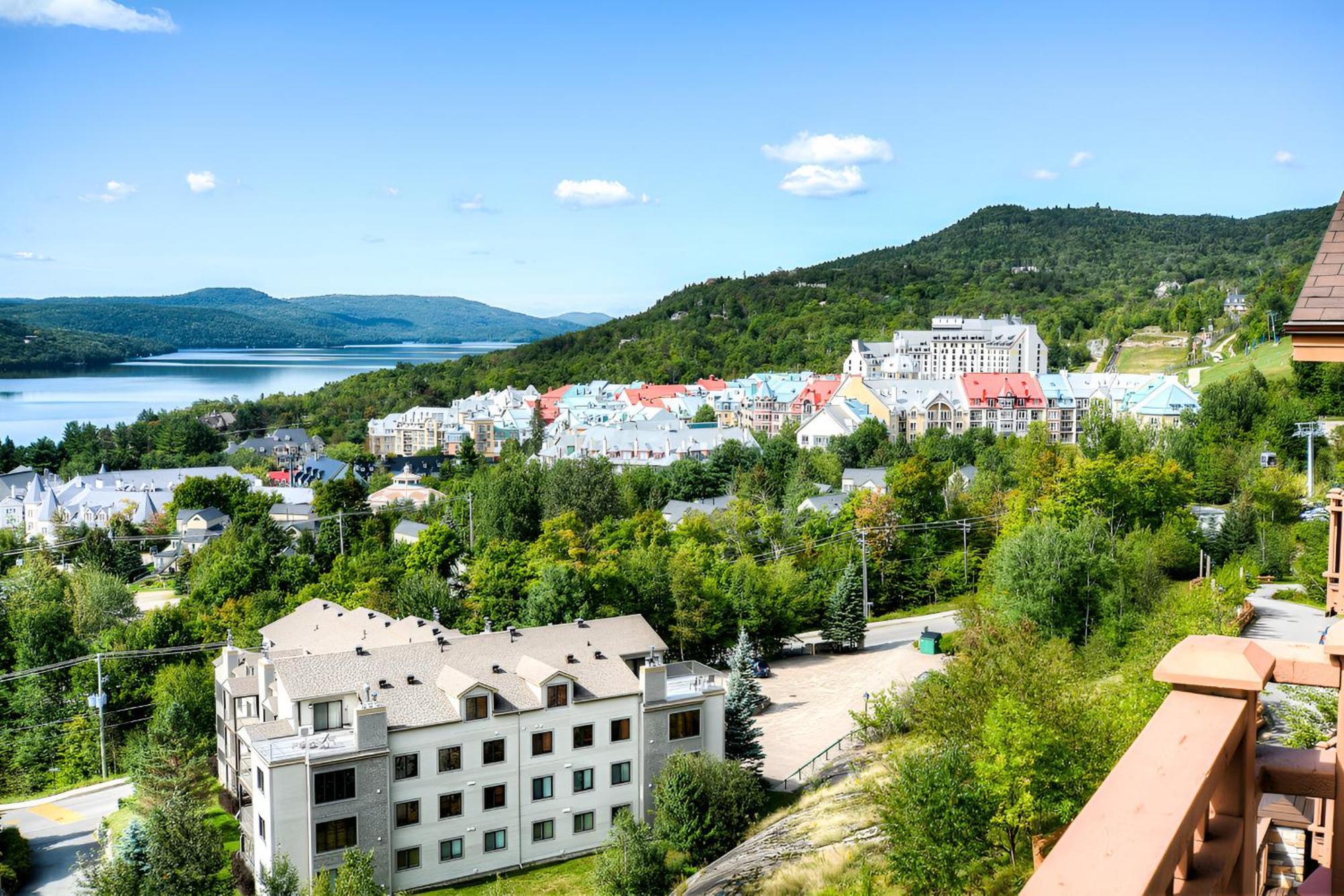 Luxurious Altitude Ski-in/ski-out Apartment Mont-Tremblant
