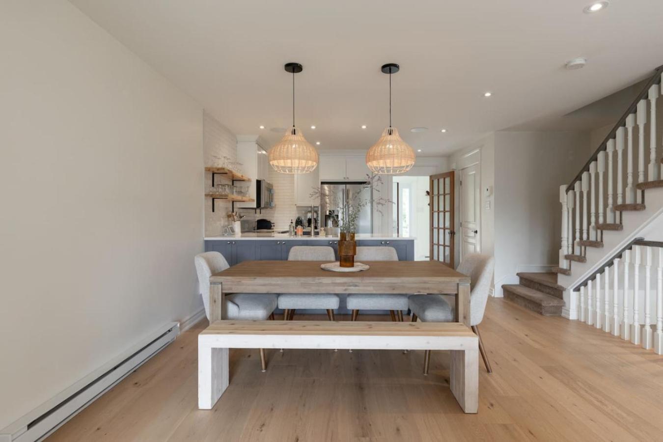 Farmhouse-style Townhouse - 3 Floors - Fireplace Holiday home