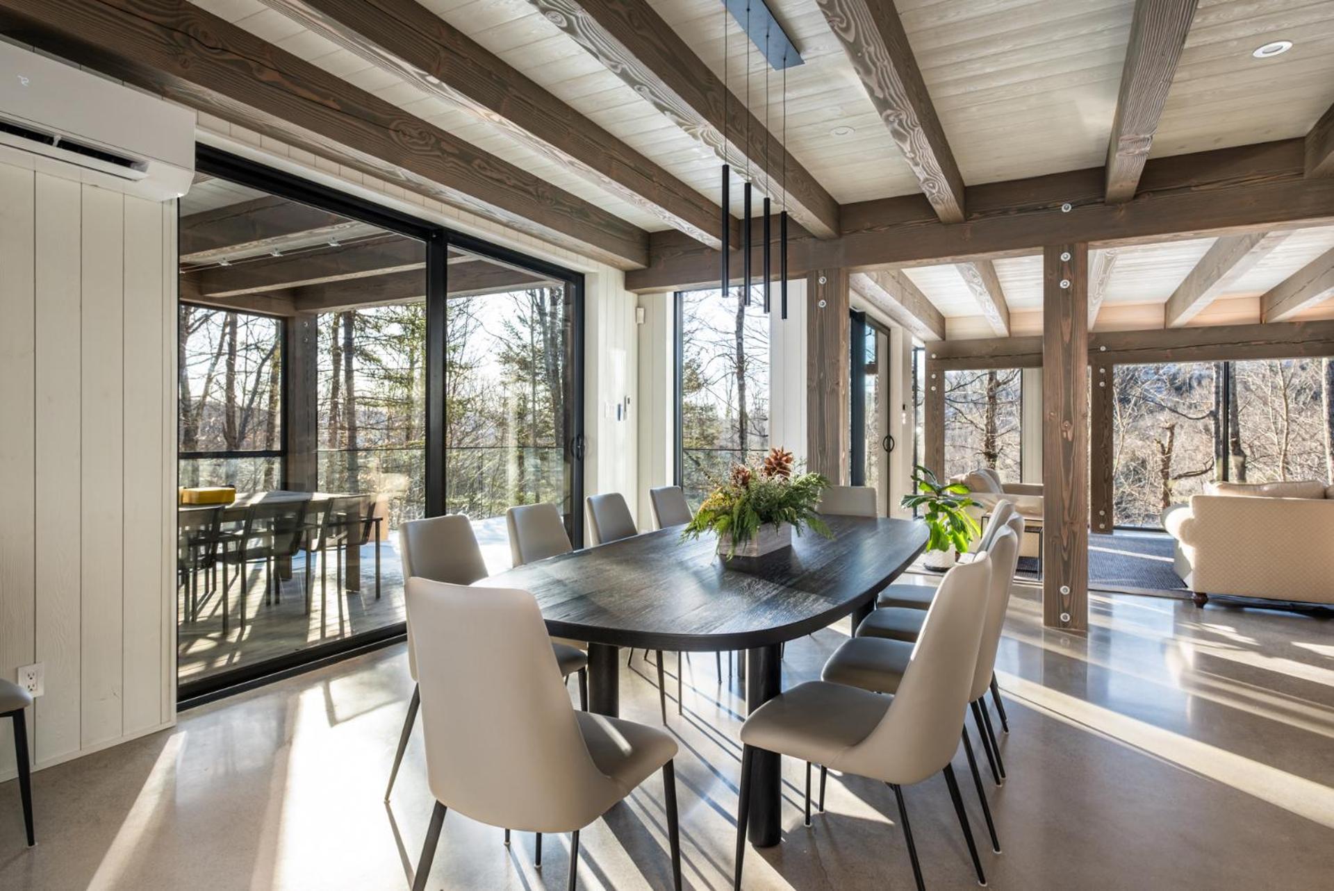 New! Lagom Tyst 7 Bedroom Hot Tub Near * Mont-Tremblant