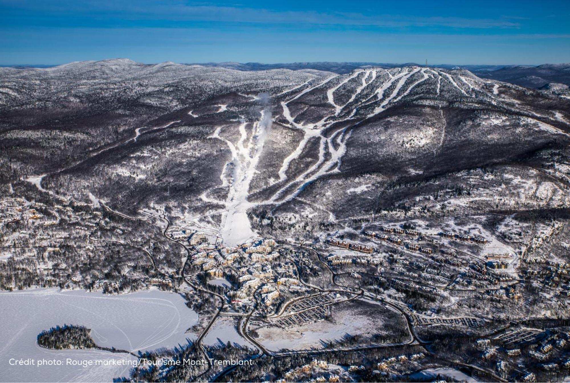 Horizon 305 Luxurious & Modern Ski-in Ski-out Village View Apartment