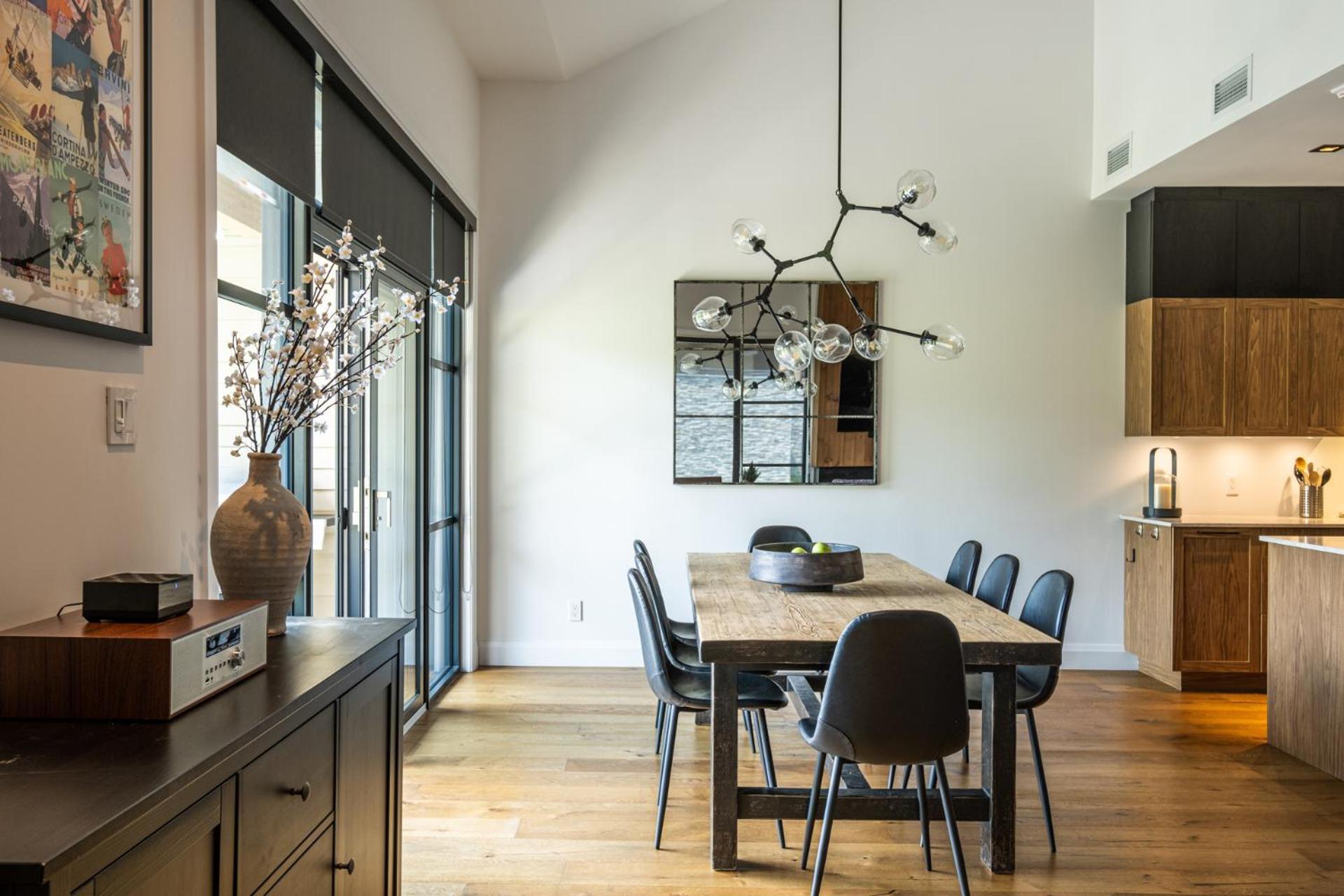 Apartment Horizon 305 Luxurious & Modern Ski-in Ski-out Village View Mont-Tremblant