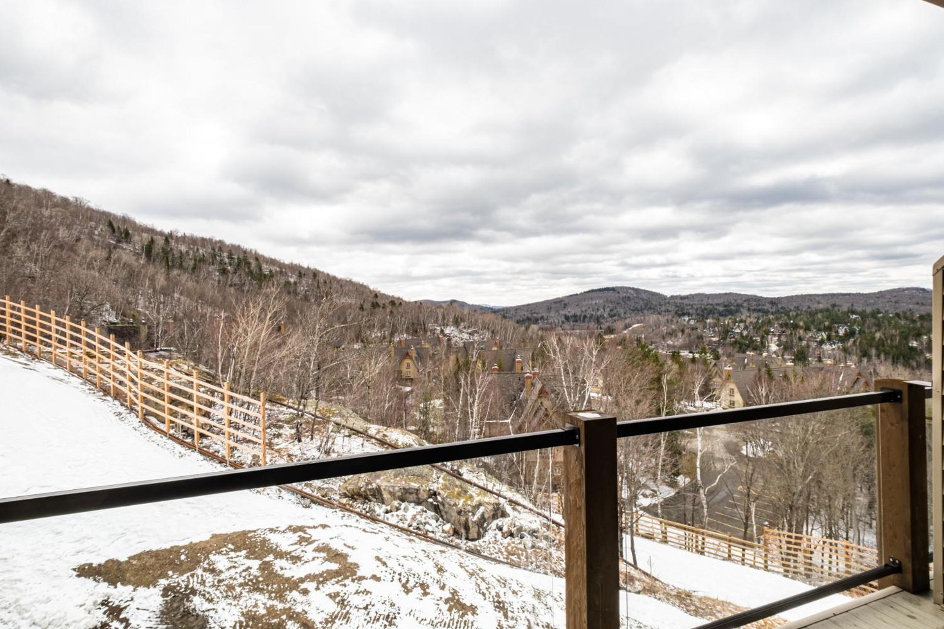 Horizon 305 Luxurious & Modern Ski-in Ski-out Village View