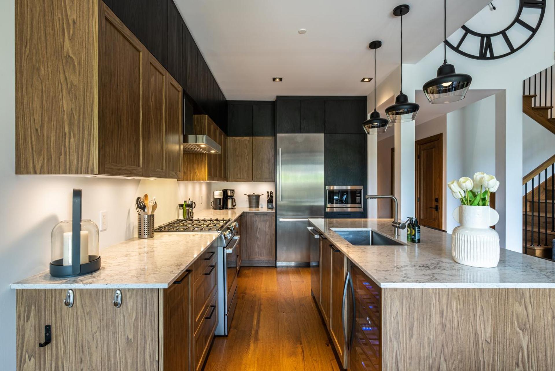 Horizon 305 Luxurious & Modern Ski-in Ski-out Village View * Mont-Tremblant