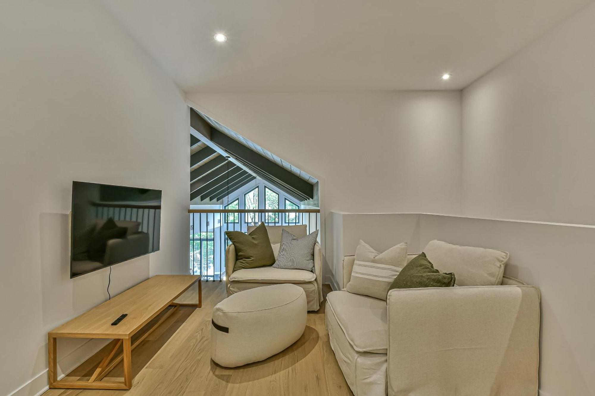 Verbier Skye 203 5 Bedrooms Spacious View Apartment Mont-Tremblant