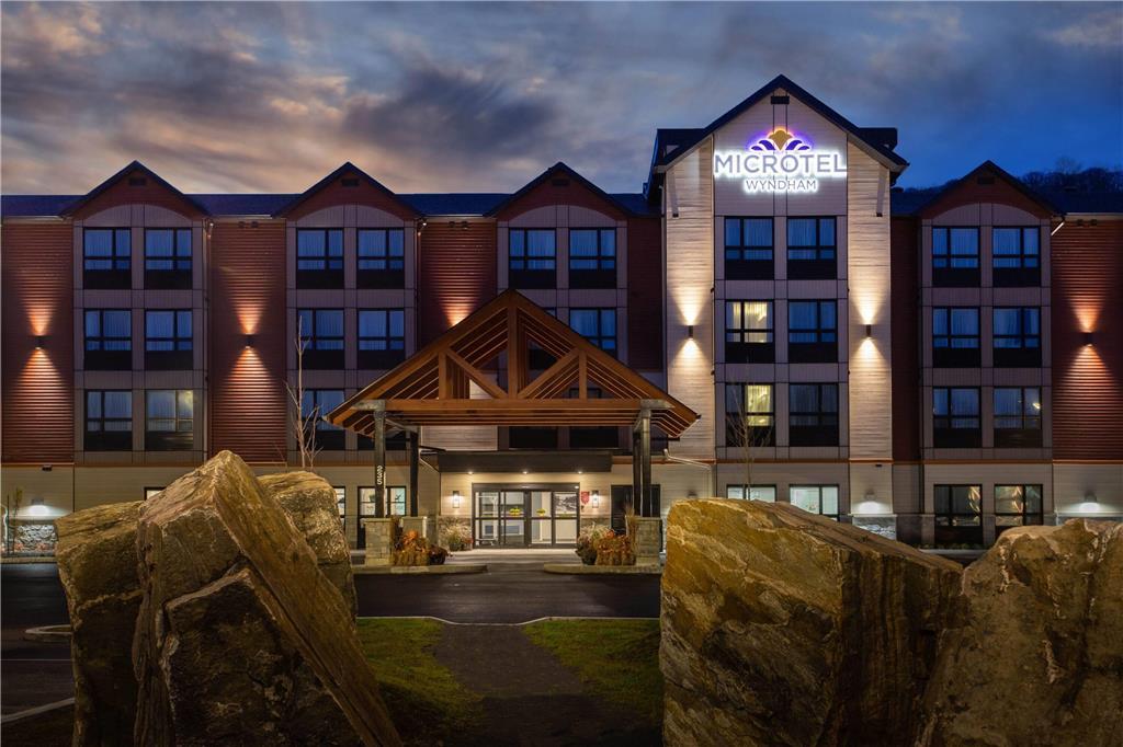 Microtel & By Wyndham Tremblant Hotel Mont-Tremblant