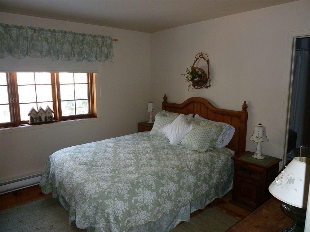 La Chaumiere De L'anse Bed & Breakfast
