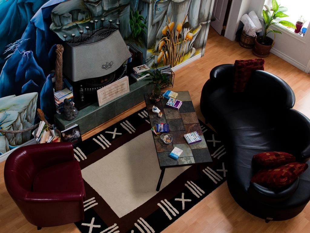 Bed & Breakfast Crystal 4*