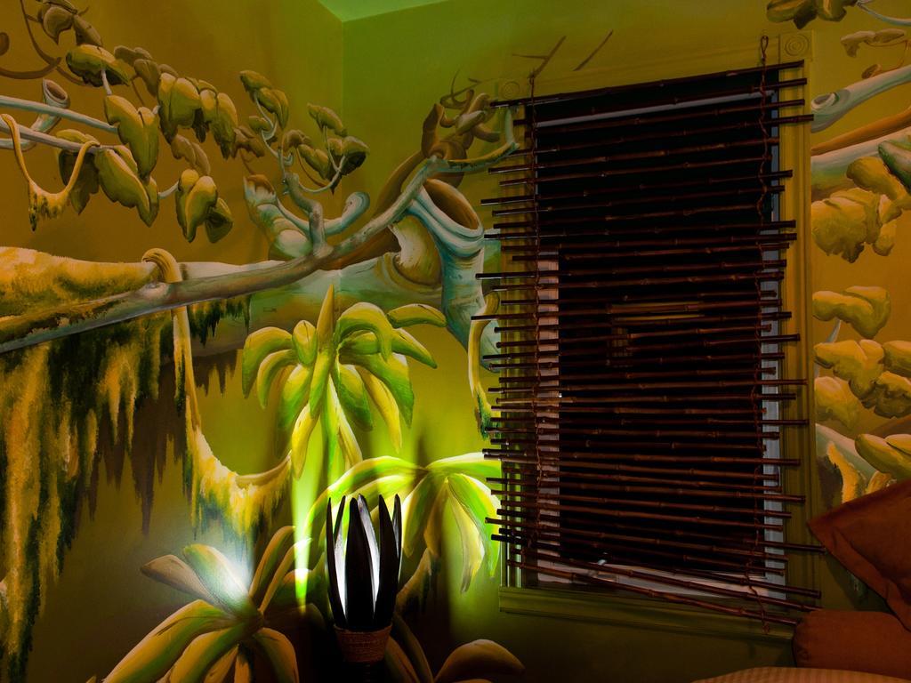 Bed & Breakfast Crystal 4*
