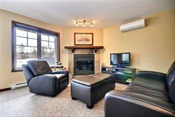 Apartment Village Pinoteau By Tremblant Sunstar