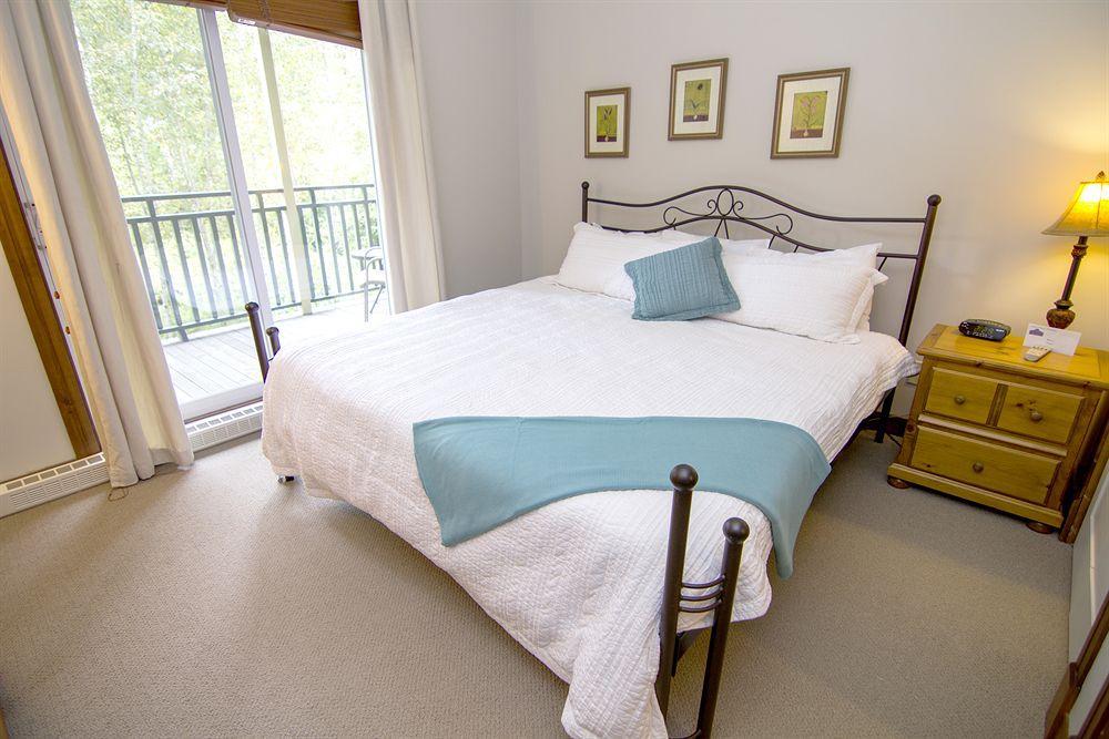 Tremblant Les Eaux - Location Adp Apartment Mont-Tremblant