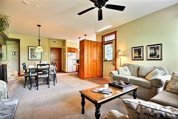 Tremblant Les Eaux By Vacances Tremblant Apartment Mont-Tremblant