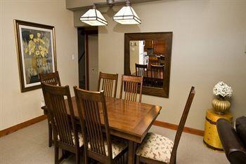 Tremblant Les Eaux By Vacances Tremblant Apartment