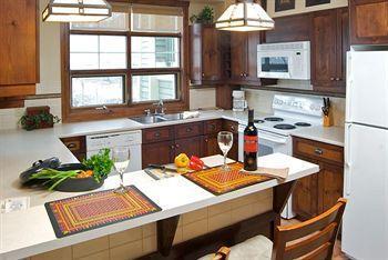 Tremblant Les Eaux By Vacances Tremblant Apartment