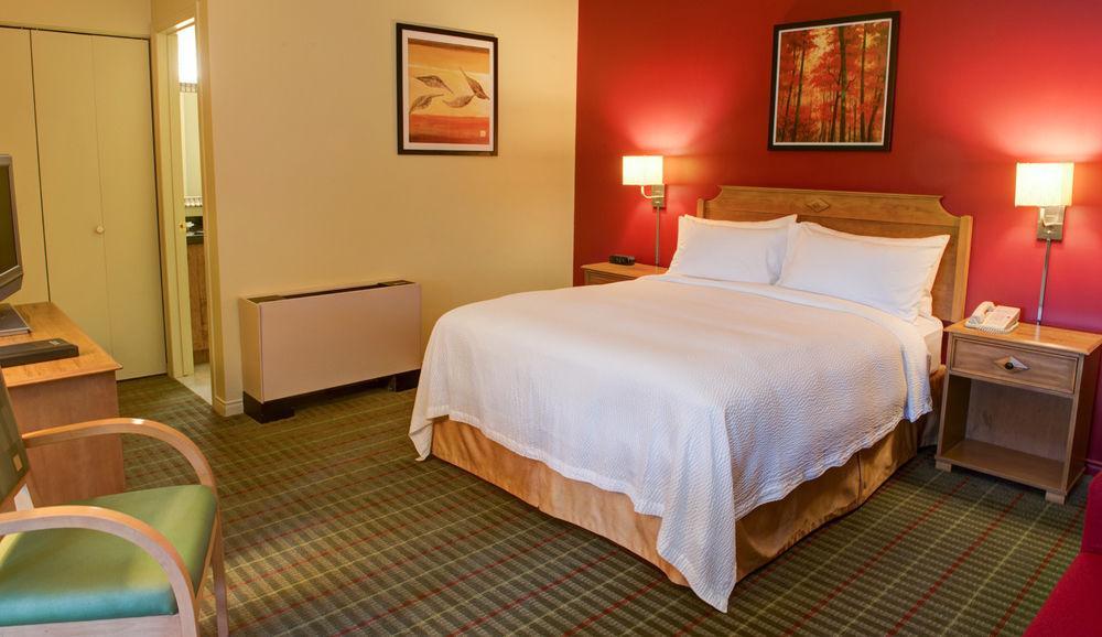 By Marriott Tremblant Manoir Labelle Hotel Mont-Tremblant