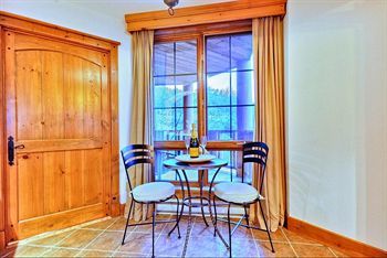 Apartment Lequinoxe - Tremblant Sunstar Mont-Tremblant