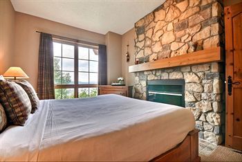 Apartment Lequinoxe - Tremblant Sunstar Mont-Tremblant