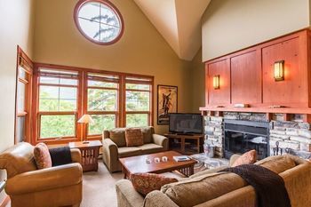 Hotel Tremblant-les-eaux - Rvmt