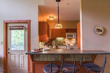 Hotel Tremblant-les-eaux - Rvmt Mont-Tremblant