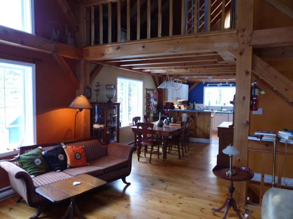 Le Roupillon Bed & Breakfast 4*