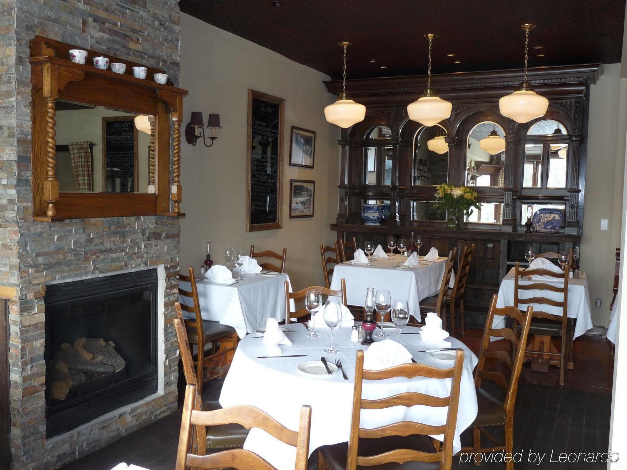 Hotel Hotel Mont-Tremblant Mont-Tremblant