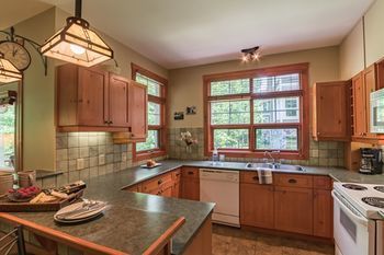 Tremblant-les-eaux - Rvmt Hotel