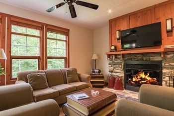 Tremblant-les-eaux - Rvmt Hotel Mont-Tremblant