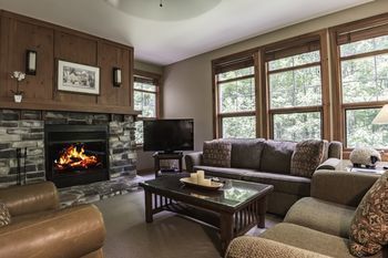 Tremblant-les-eaux - Rvmt Hotel