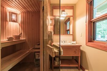Hotel Tremblant-les-eaux - Rvmt