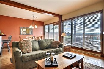 Hotel Laltitude Tremblant Sunstar 4*