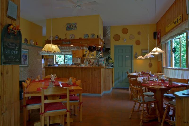 Auberge Le Lupin-Self Check-In 3* Mont-Tremblant