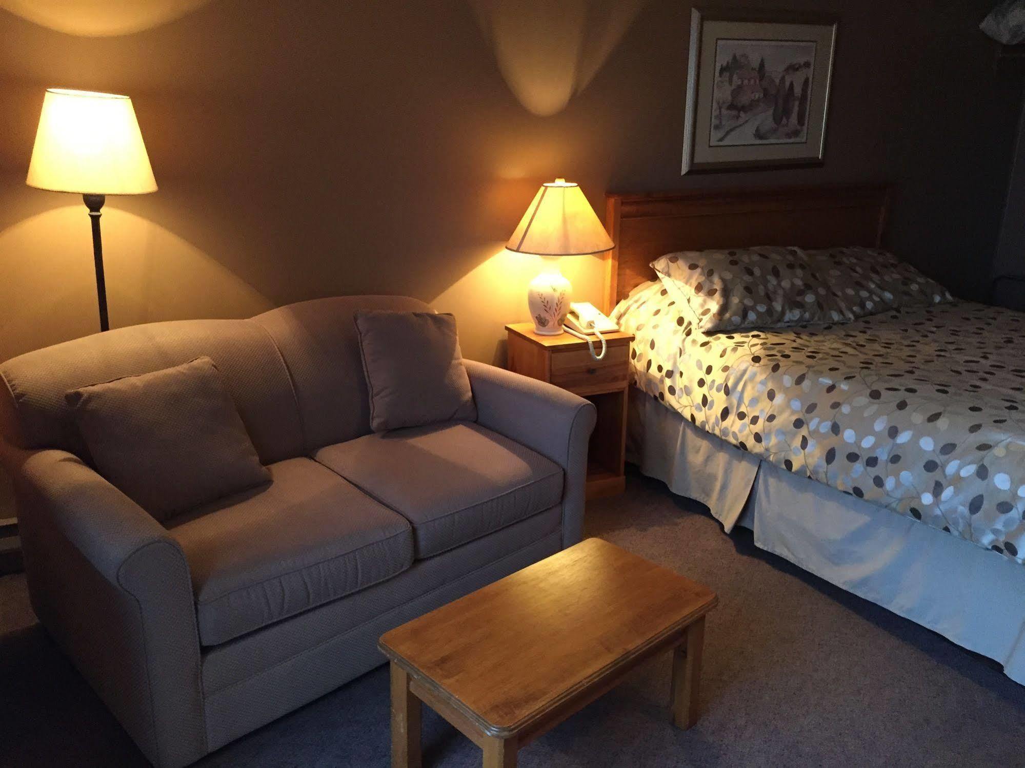 La Porte Rouge Inn 3*