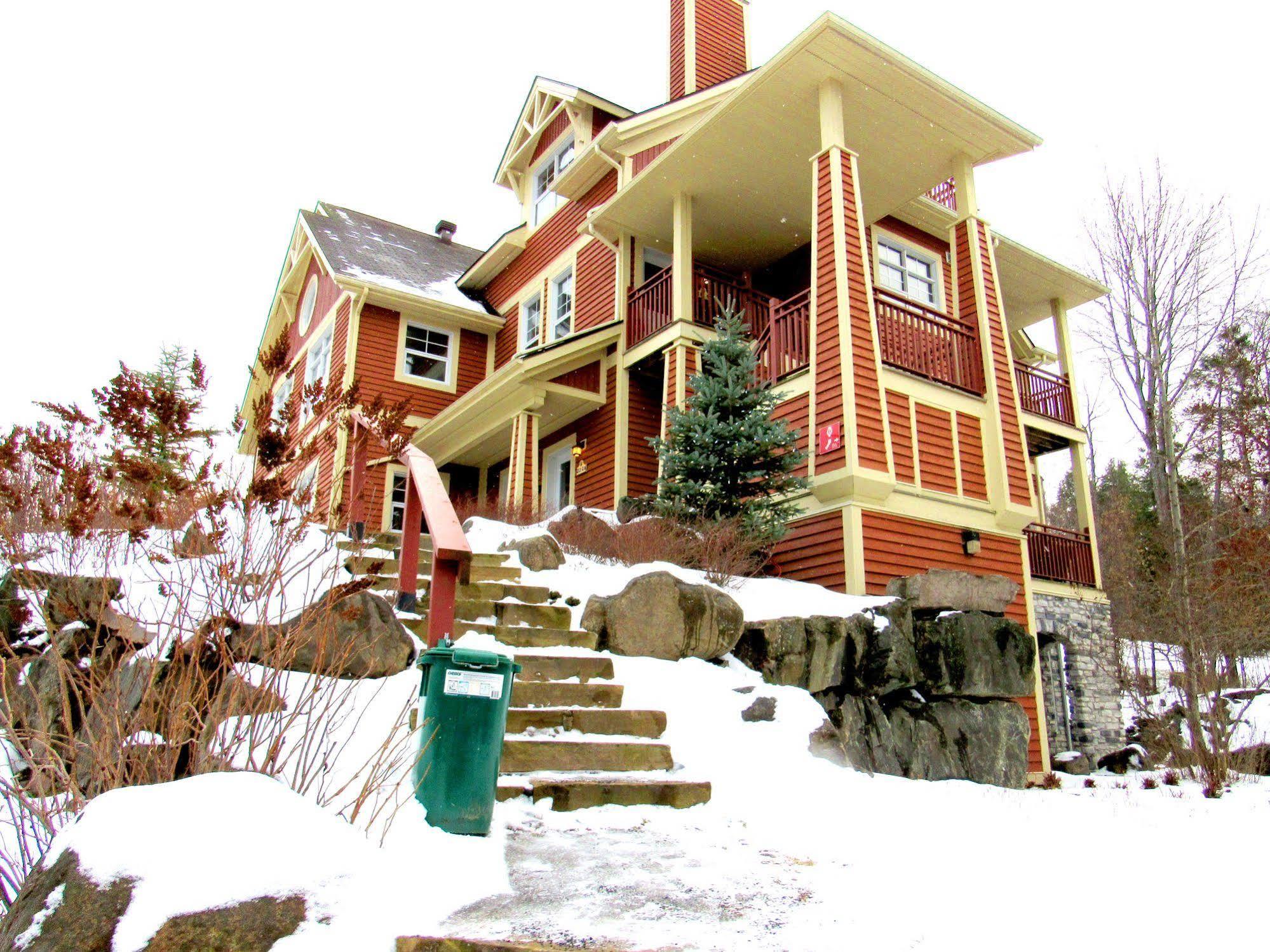 Tremblant Les Eaux - Location Adp Apartment Mont-Tremblant