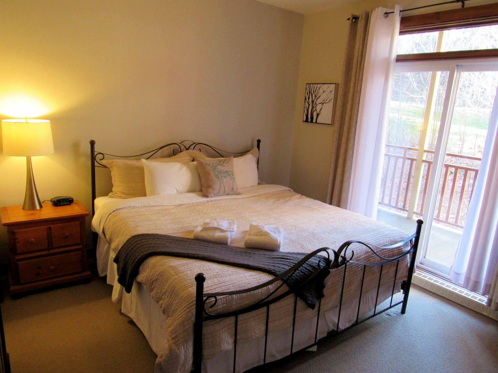 Tremblant Les Eaux - Location Adp Apartment Mont-Tremblant