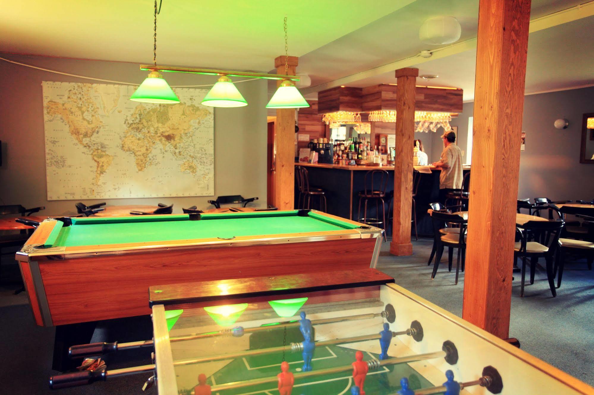 Hostel Manitonga *