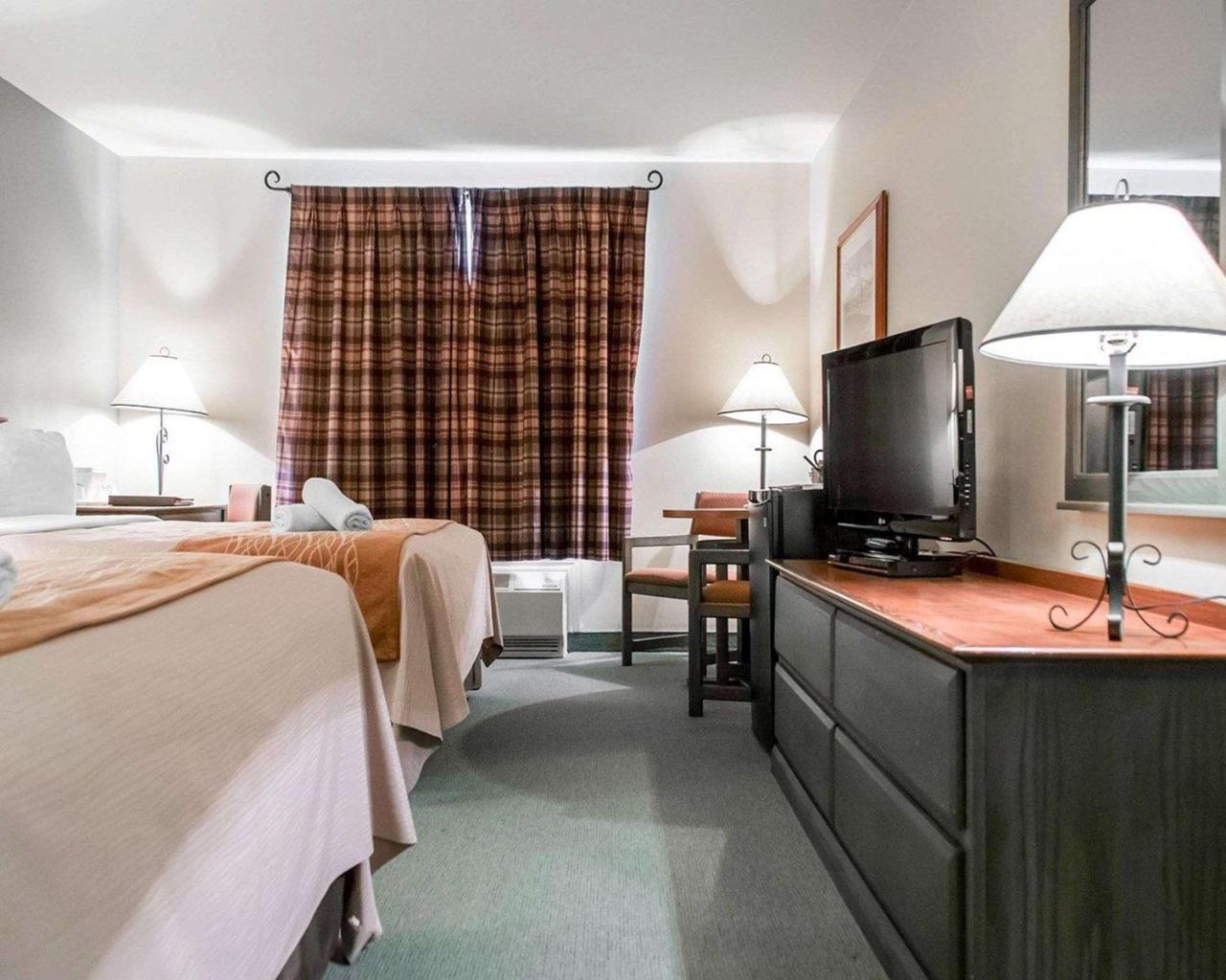 Hotel Ax 4*