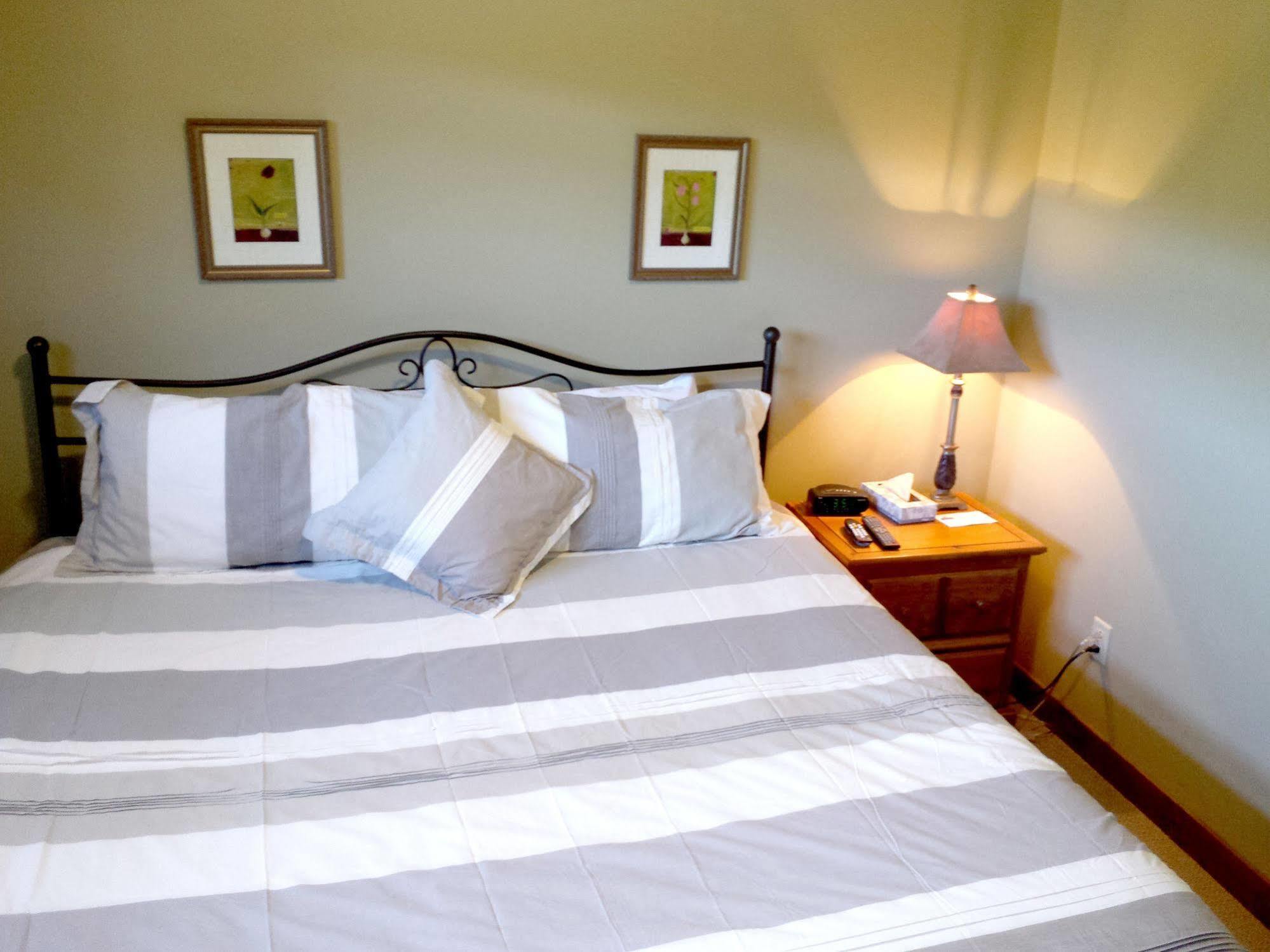 Tremblant Les Eaux - Location Adp Mont-Tremblant
