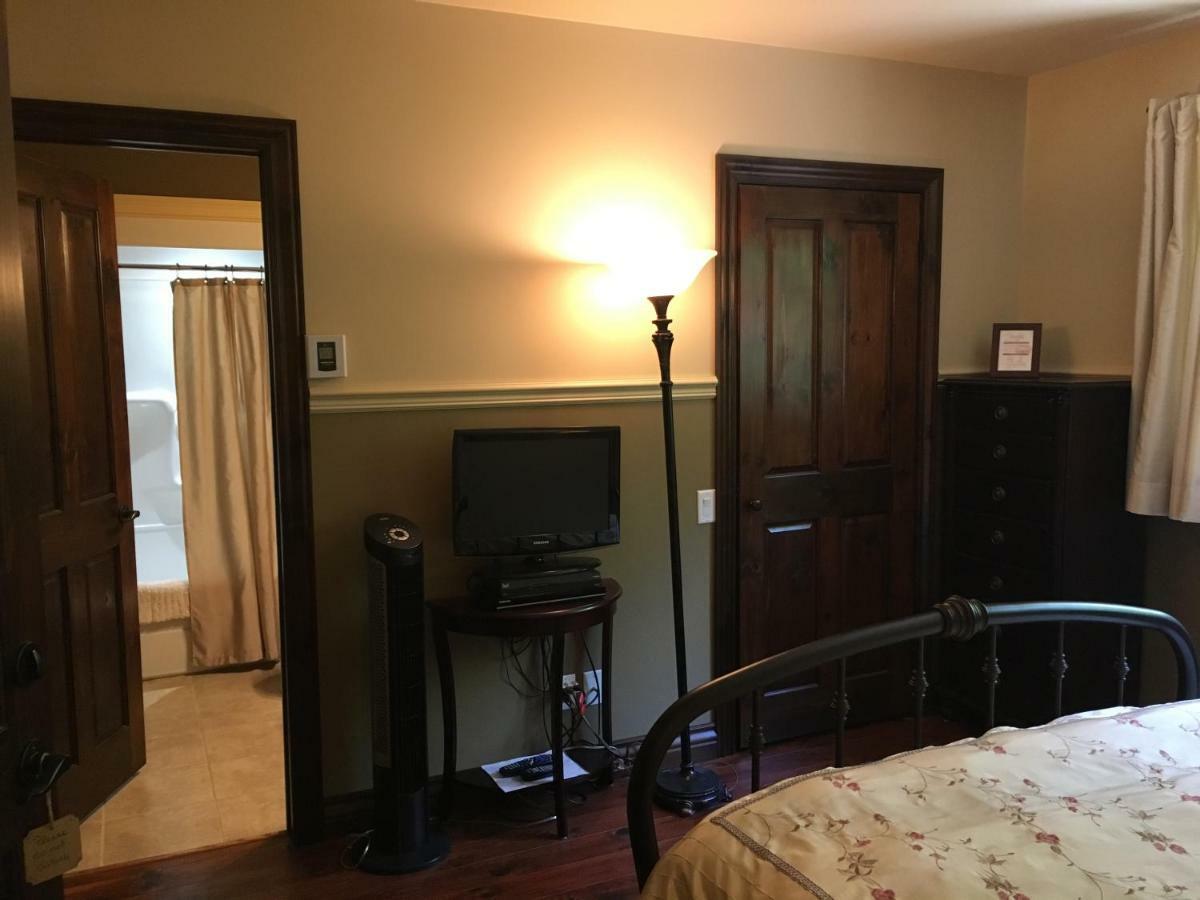Au Petit Marigot Bed & Breakfast 4*