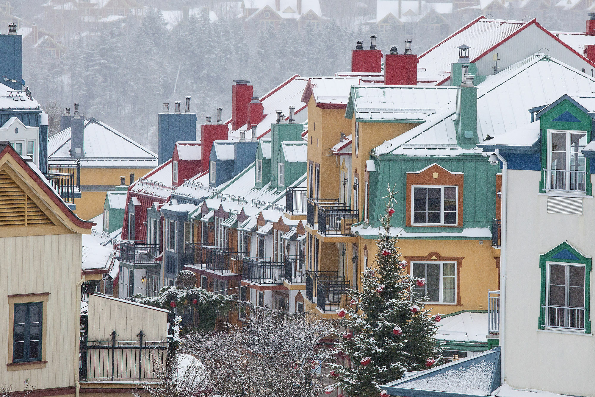 Place Saint Bernard Tremblant Hotel 3*