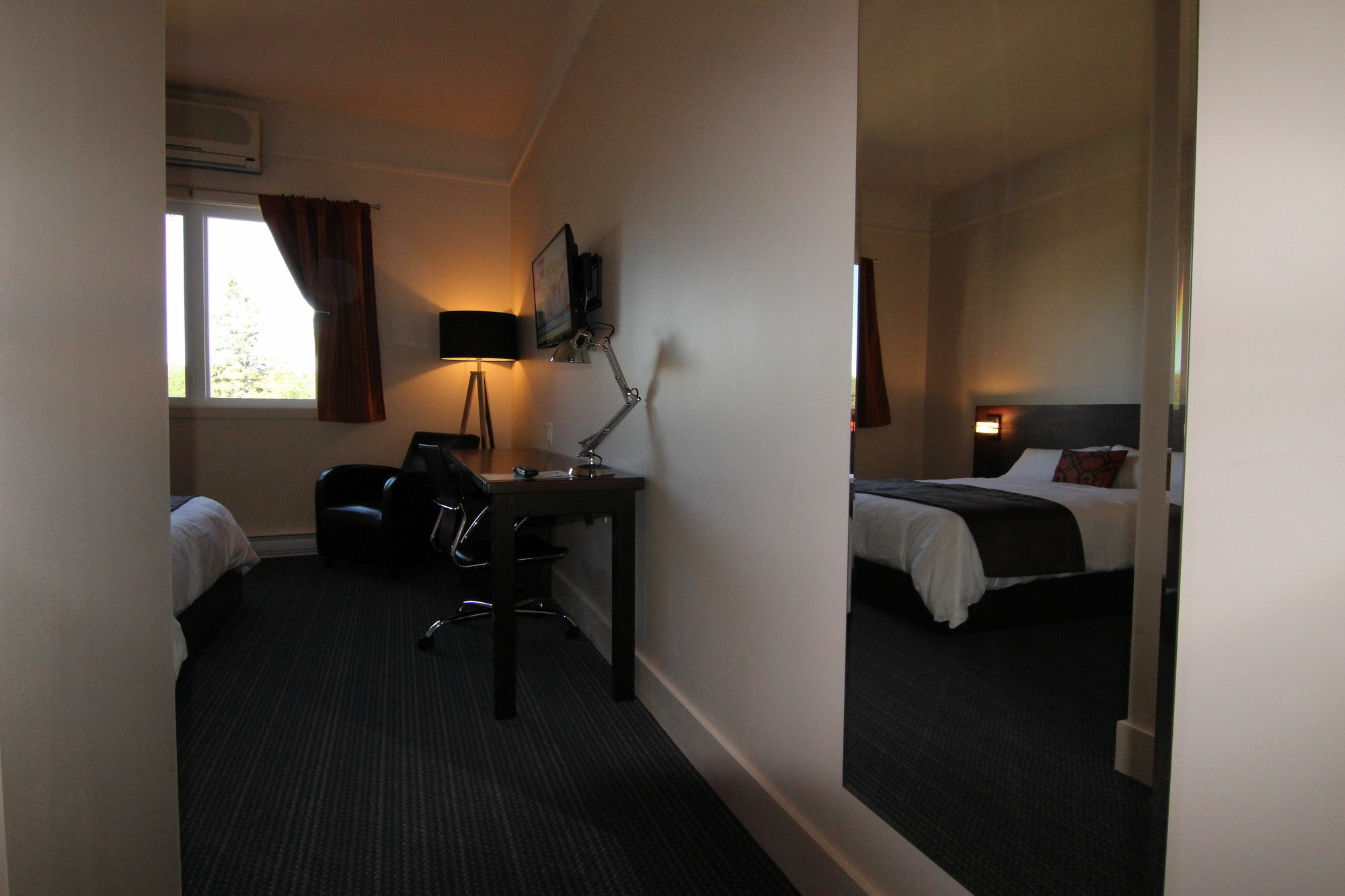 Hotel Mont-Tremblant Hotel