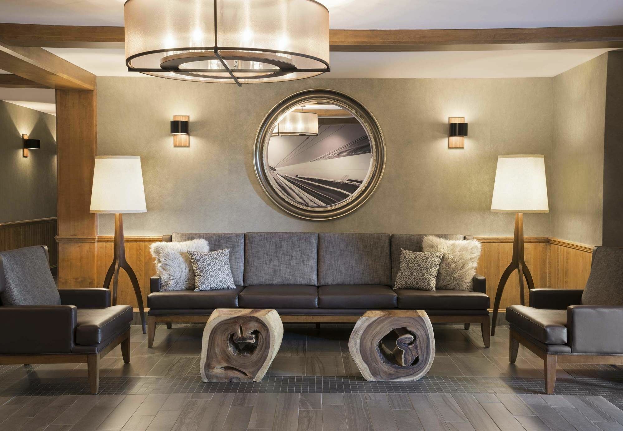 Hotel By Marriott Tremblant Manoir Labelle 4*