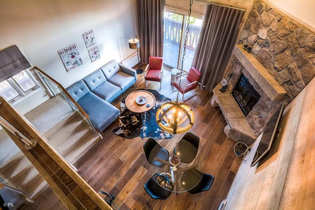 Amazing Lakemountain View 5min To Tremblant439 Holiday home *