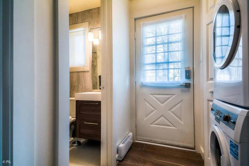 Holiday home Amazing Lakemountain View 5min To Tremblant439 Mont-Tremblant